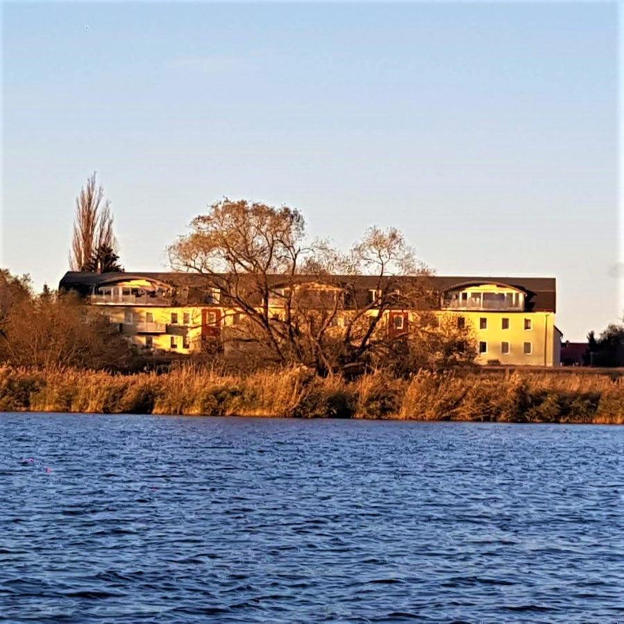 Ferienwohnung Mit Seeblick Brandenburg  Exterior foto